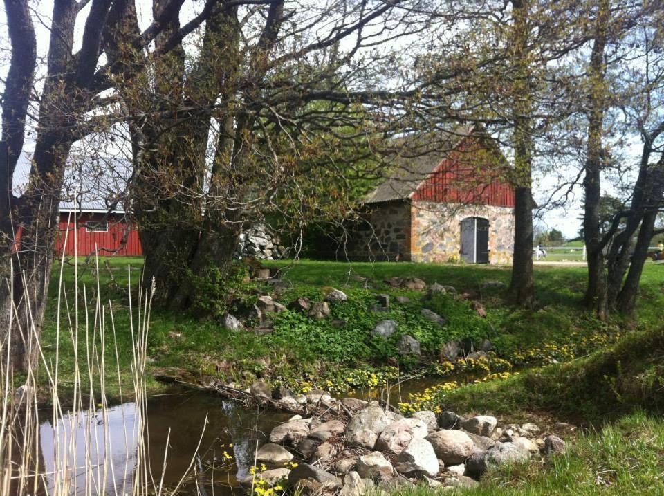 Sassi Talu Horsefarm Hotell Parnumaa Eksteriør bilde
